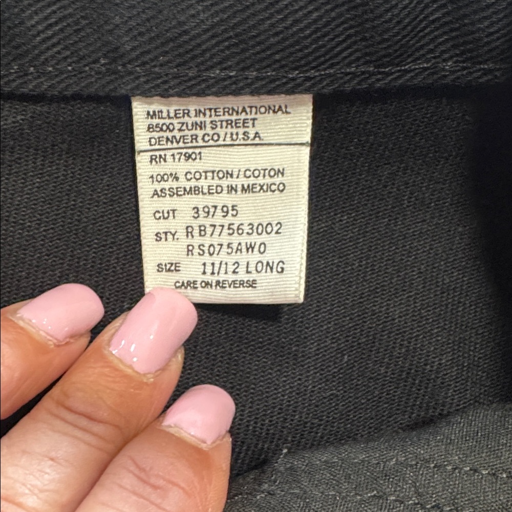 Rocky Mountain Black Jeans - Picture 3 of 4